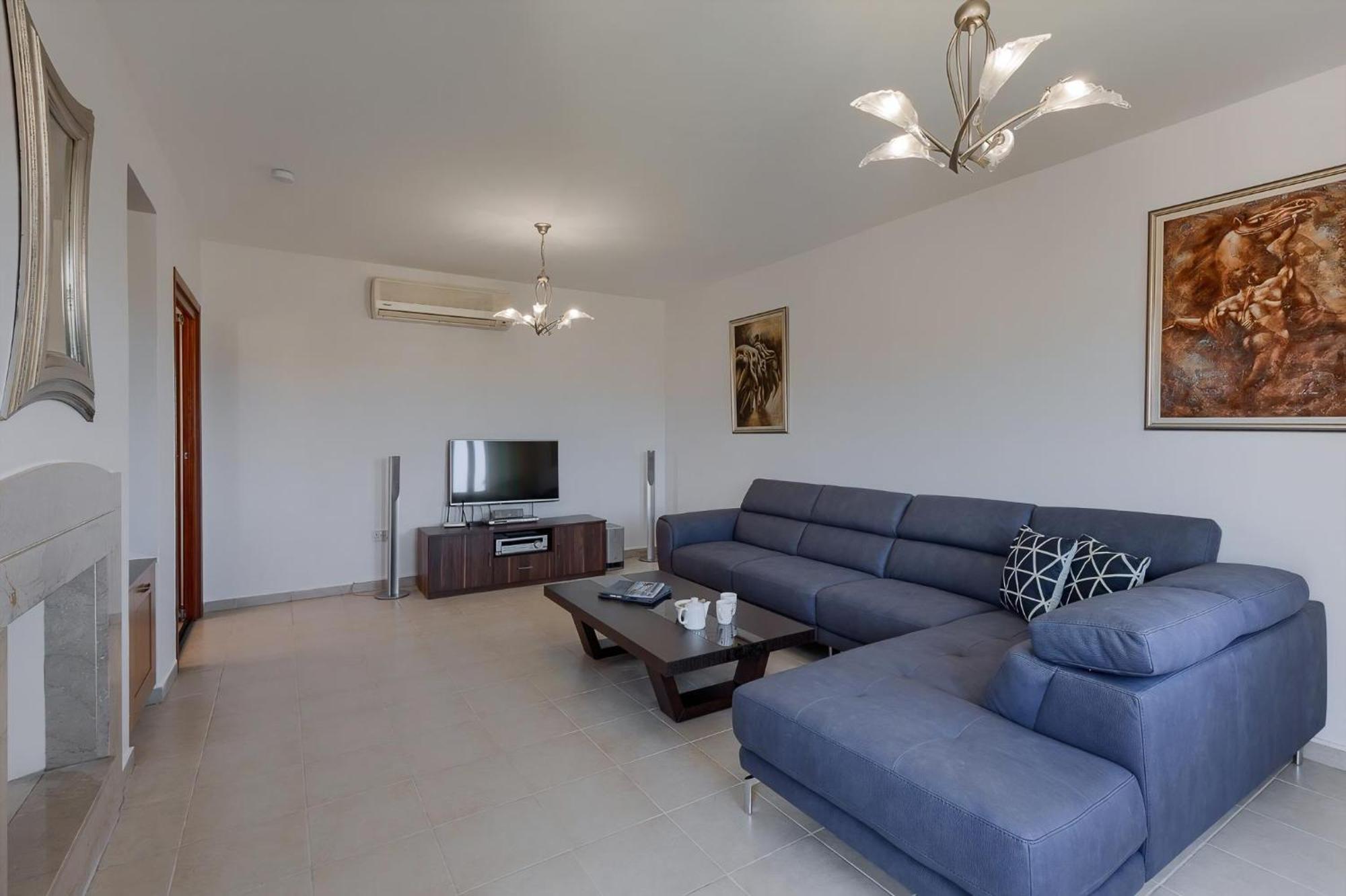 Aphrodite Hills Holiday Residences Junior Villas 3 Bedroom Junior Villa With Communal Pool - Fz02 *