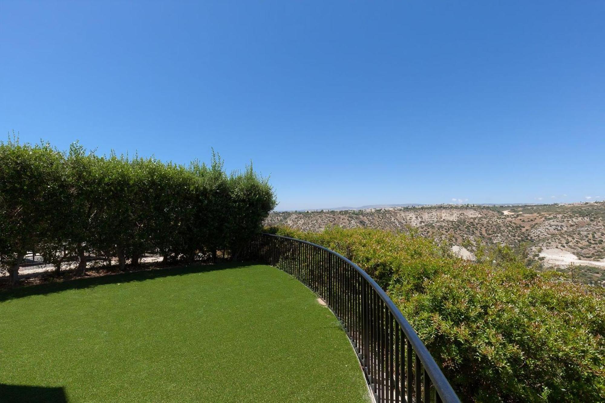 Aphrodite Hills Holiday Residences Junior Villas 3 Bedroom Junior Villa With Communal Pool - Fz02 *