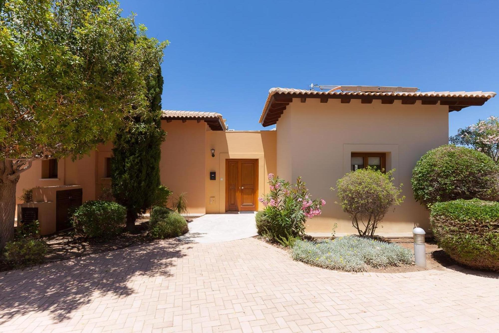 Villa Aphrodite Hills Holiday Residences Junior Villas 3 Bedroom Junior Villa With Communal Pool - Fz02 Paphos