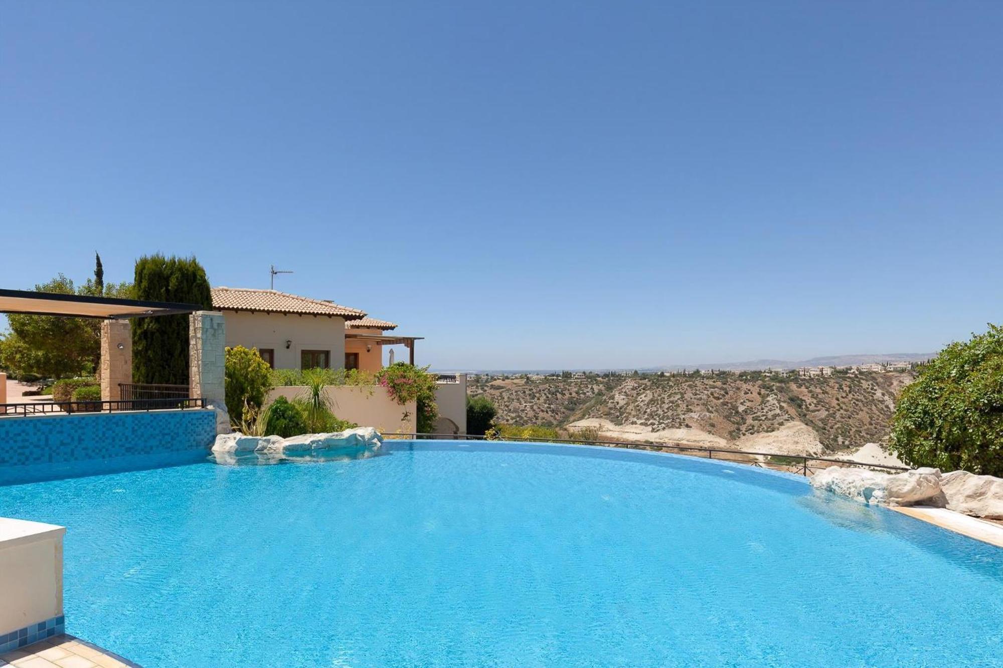 Villa Aphrodite Hills Holiday Residences Junior Villas 3 Bedroom Junior Villa With Communal Pool - Fz02 Paphos